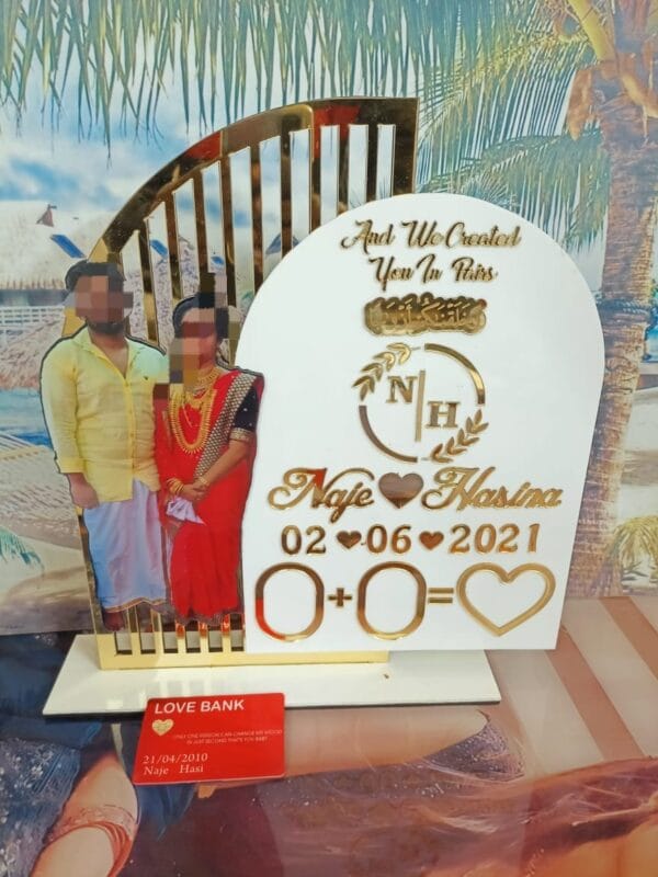Acrylic wedding frame