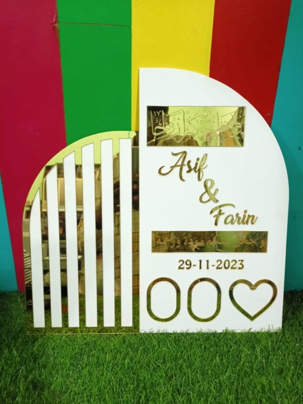Acrylic wedding frame - Image 4