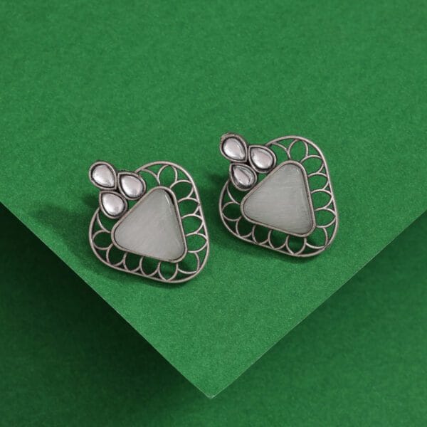 Off White Color Monalisa Stone Oxidised Earrings